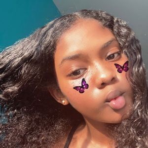 Meet your Posher, Sapphire